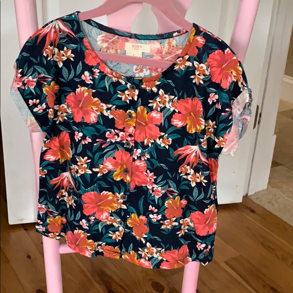 Girl’s button down crop top